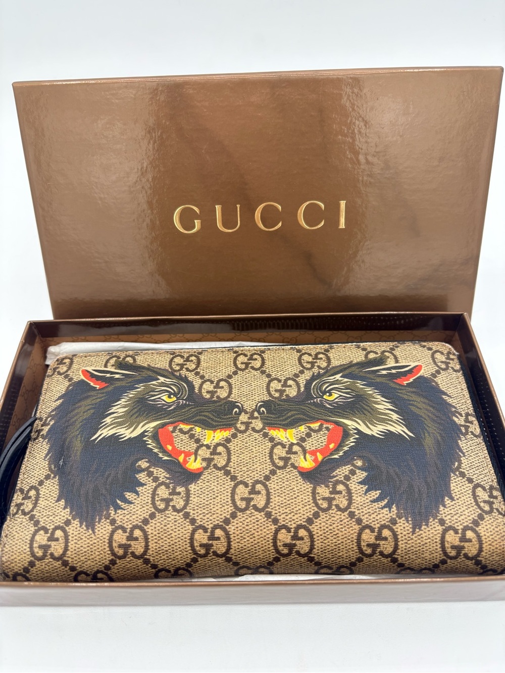 Gucci collectors Wolf Zip Around Wallet